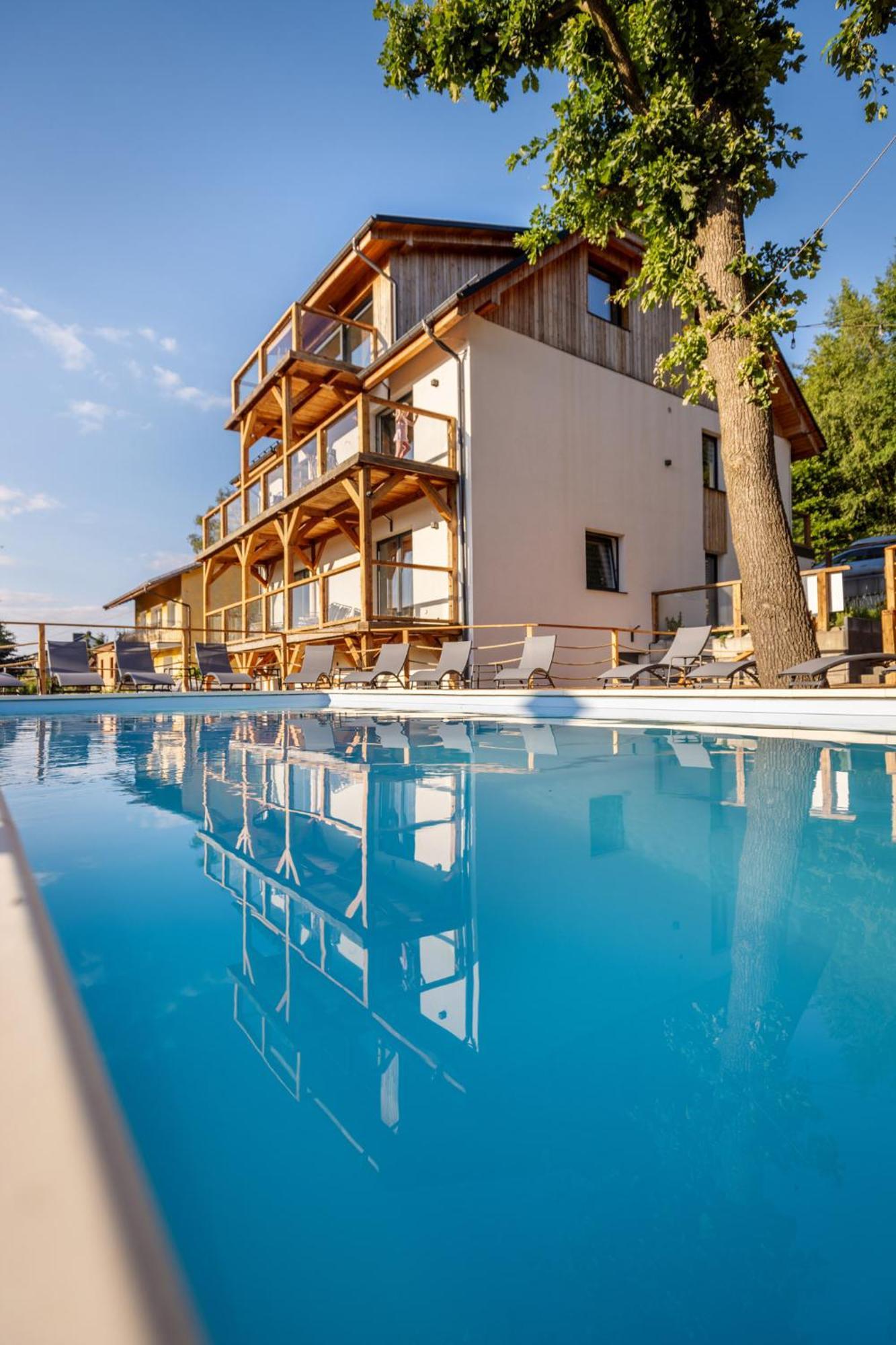 Apartamenty Larice - Podgrzewany Basen, Balia I Sauna Сверадув-Здруй Экстерьер фото